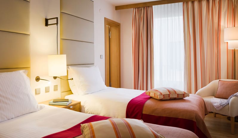 SUN GARDENS - DELUXE TWO  BEDROOM RESIDENCE SEA VIEW TWIN ROOM